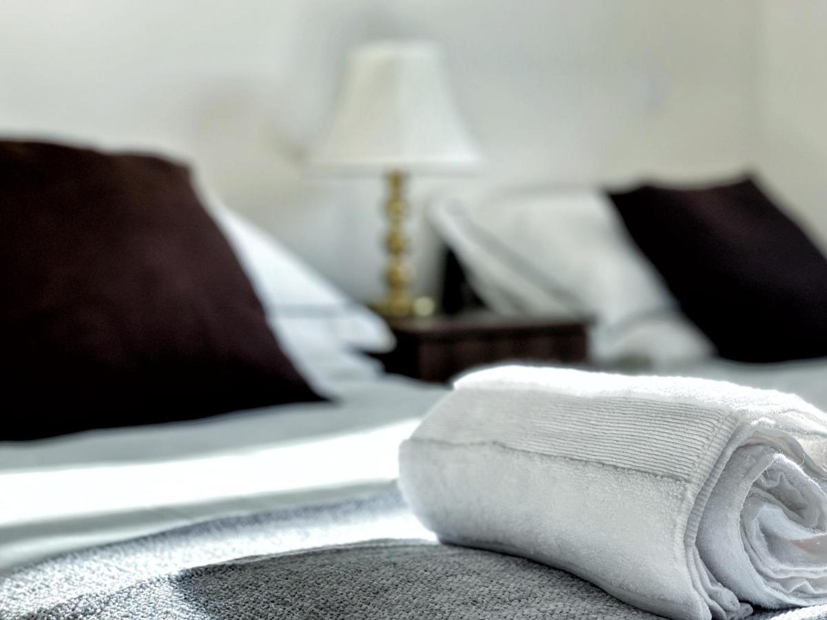 Artistic And Luxurious Apt With Sea View. Beach Side Swansea Extérieur photo