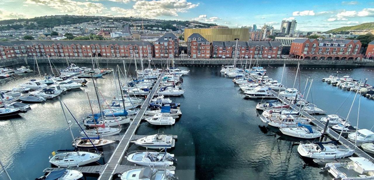 Artistic And Luxurious Apt With Sea View. Beach Side Swansea Extérieur photo